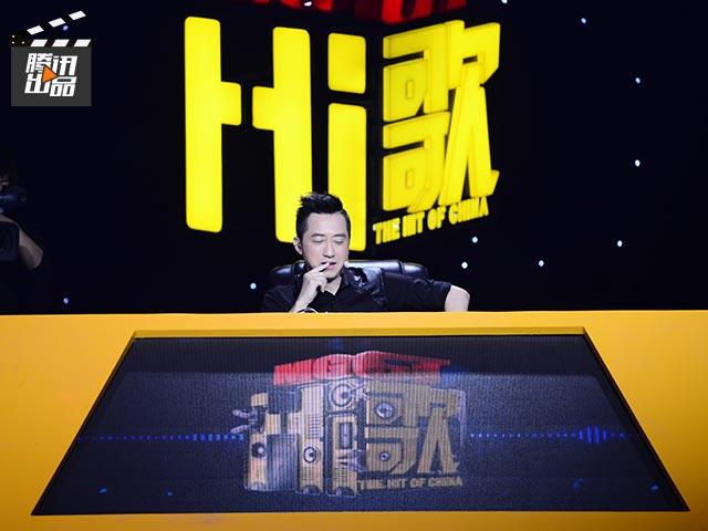 《HI歌》是如何全面互聯(lián)網(wǎng)化的：彈幕、獻(xiàn)花、全民刷票和即時(shí)反饋流程