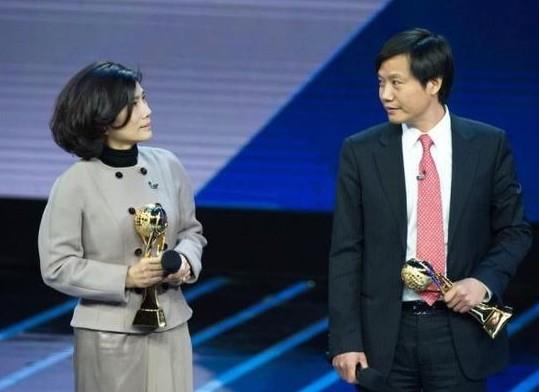 董明珠“發(fā)飆”看似針對小米，背后揭露格力和美的什么仇什么怨？