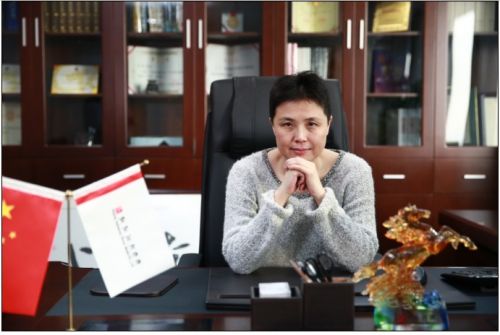 小馬奔騰再現(xiàn)亂局：李明遺孀金燕發(fā)布公告，公章及營業(yè)執(zhí)照正副本不翼而飛