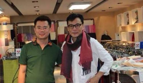 當當當，羊羊羊，李國慶送羊絨來了