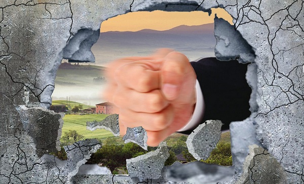 今日嗅評：“未來公交”不是支付寶能做的，必須依靠國家行政的力量