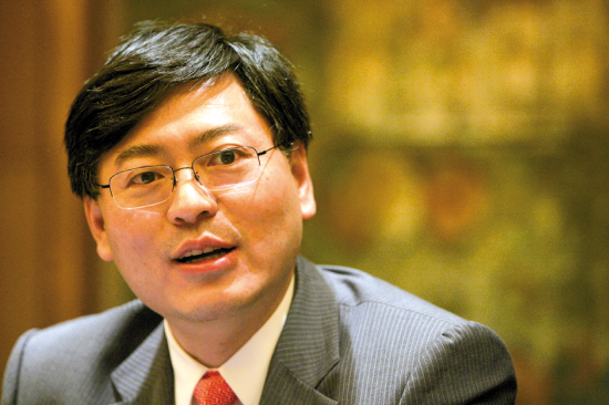 “打工皇帝”楊元慶薪金再提，中國最貴CEO實(shí)至名歸