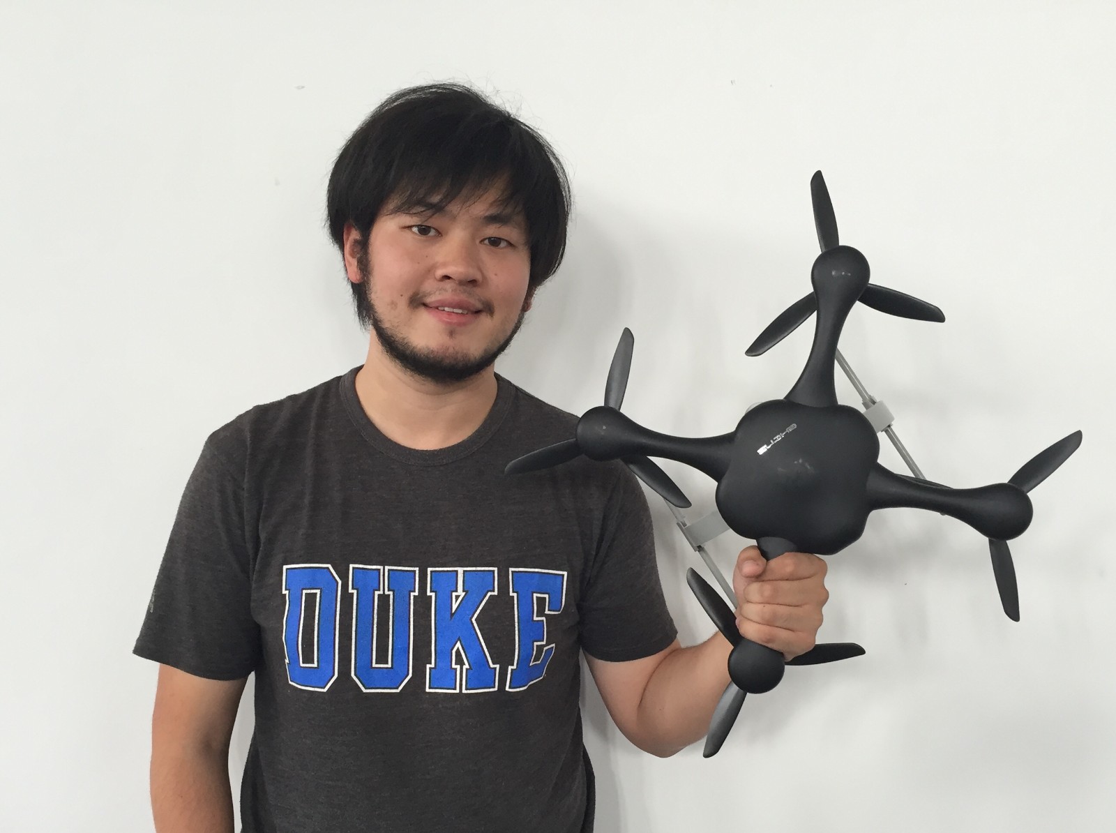 億航無人機宣布獲千萬美元A輪融資 徐小平和楊寧參與投資